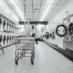 how much does it cost to start a laundromat