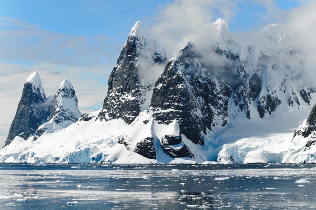 how much does it cost to go to antarctica